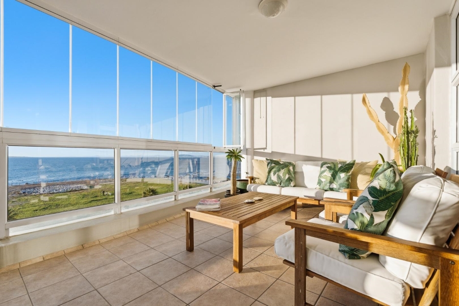 3 Bedroom Property for Sale in Mouille Point Western Cape